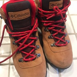 Columbia hiking boots